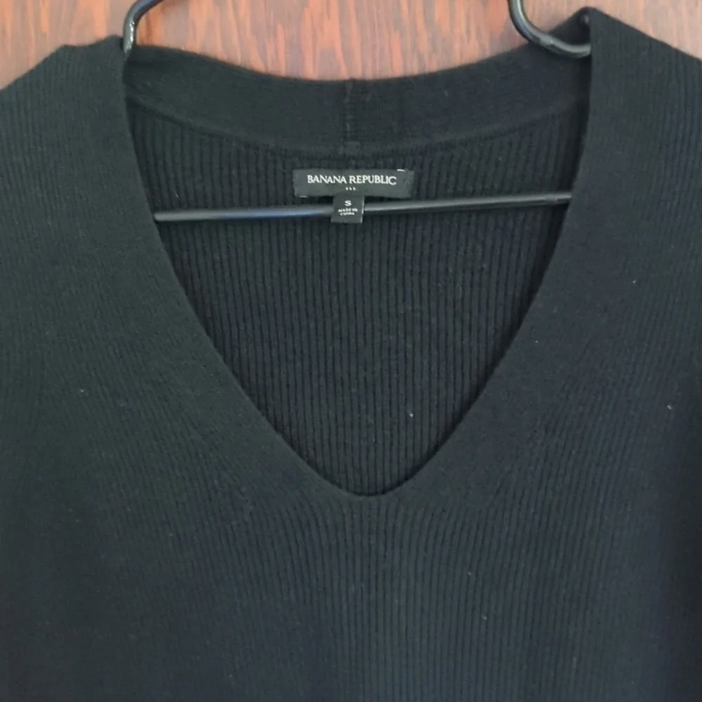 Banana Republic Classic Scoop Neck Ribbed Wool Blend Black Sweater Size Small